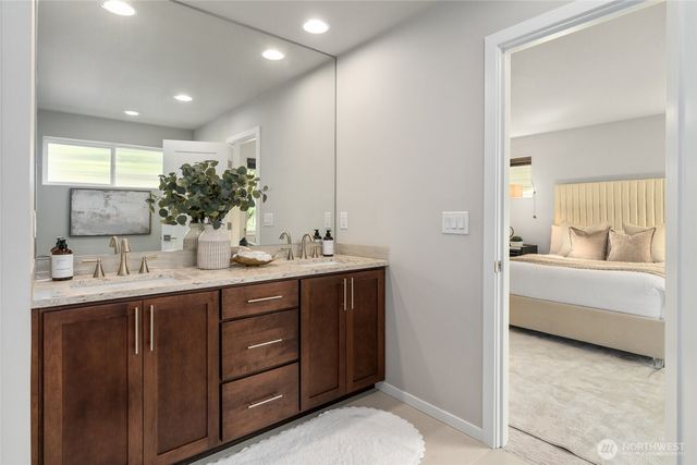 13530 NE 128th Place, Kirkland, WA 98034
