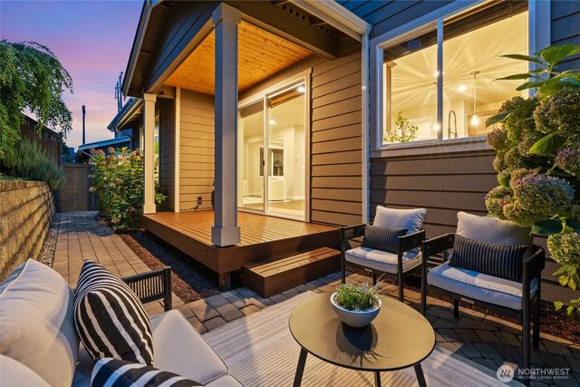 13530 NE 128th Place, Kirkland, WA 98034