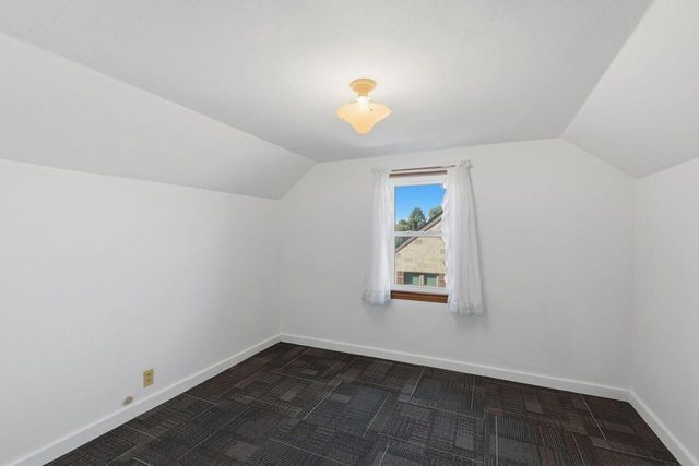 6165 S Elaine AVENUE, Cudahy, WI 53110