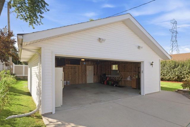 6165 S Elaine AVENUE, Cudahy, WI 53110