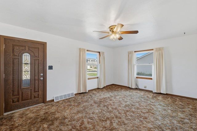 6165 S Elaine AVENUE, Cudahy, WI 53110