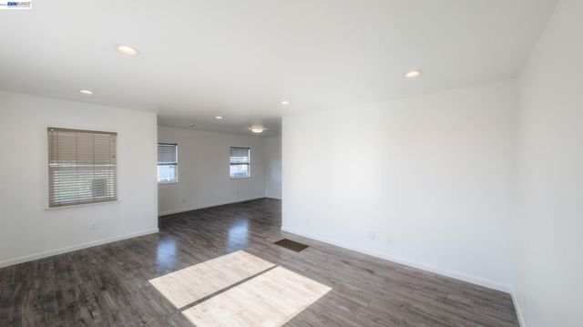 1601 79th avenue, Oakland, CA 94621