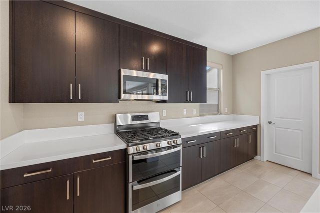 537 Monarch Ridge Court, North Las Vegas, NV 89084