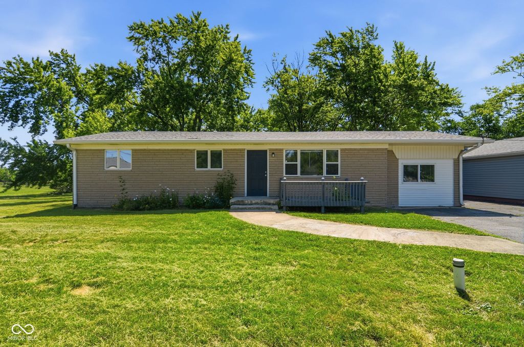8439 Trotter Road, Camby, IN 46113