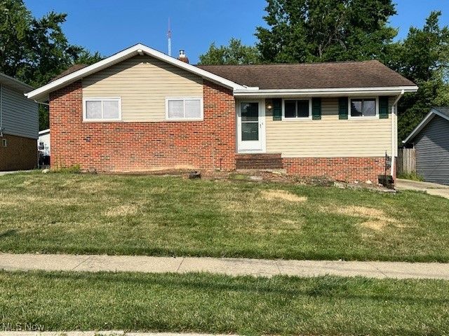 7030 Lyle Avenue, Parma, OH 44134