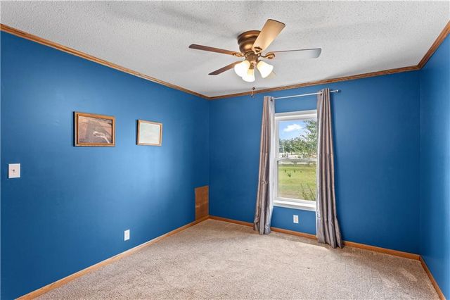 15038 Fairmount Road, Basehor, KS 66007