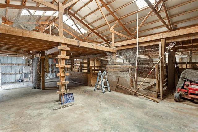 15038 Fairmount Road, Basehor, KS 66007