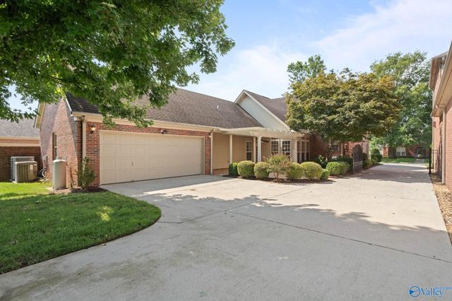 3005 The Green Court SE, Owens Cross Roads, AL 35763
