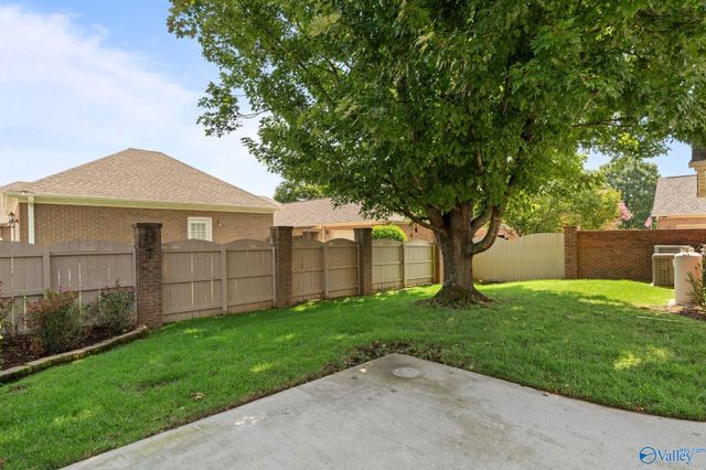 3005 The Green Court SE, Owens Cross Roads, AL 35763