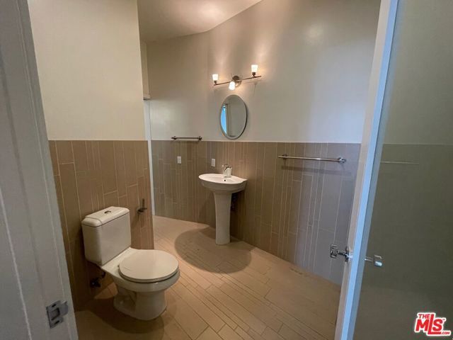 727 W 7th Street 1115, Los Angeles, CA 90017