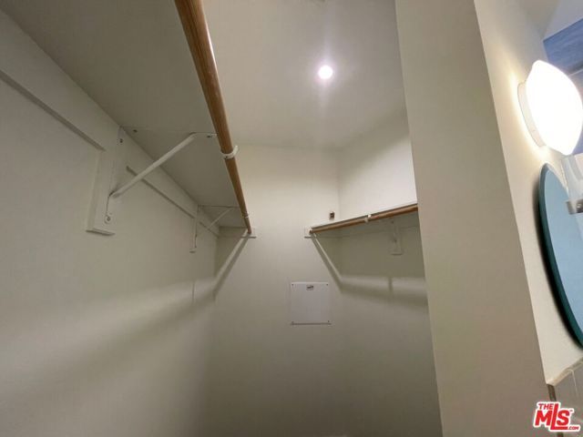 727 W 7th Street 1115, Los Angeles, CA 90017