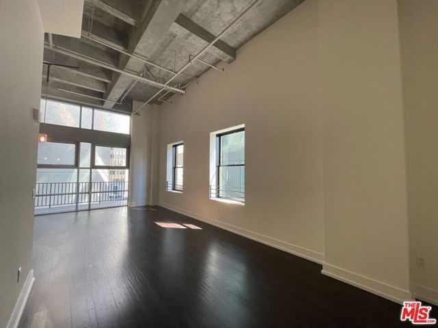 727 W 7th Street 1115, Los Angeles, CA 90017