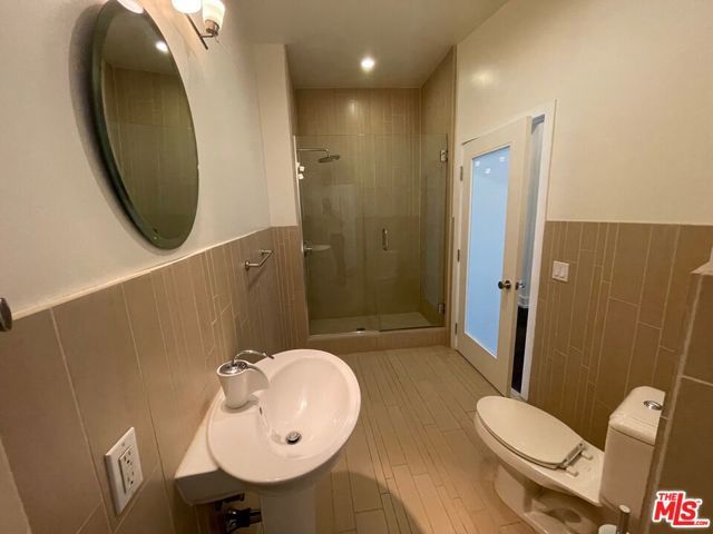 727 W 7th Street 1115, Los Angeles, CA 90017