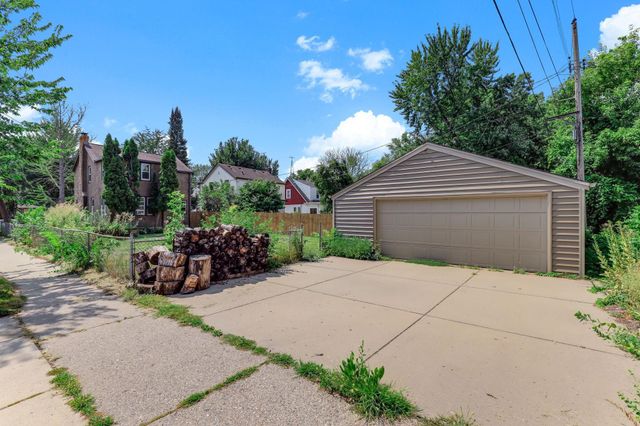 251 Stevens Street W, Saint Paul, MN 55107