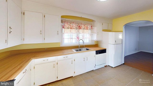 715 SAINT MARYS AVE, Cumberland, MD 21502