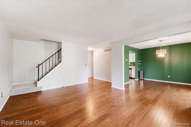 1918 Allenway Court 110, Rochester, MI 48309