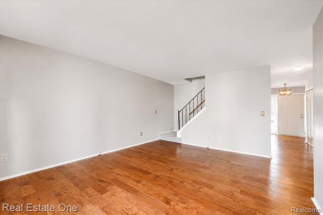 1918 Allenway Court 110, Rochester, MI 48309