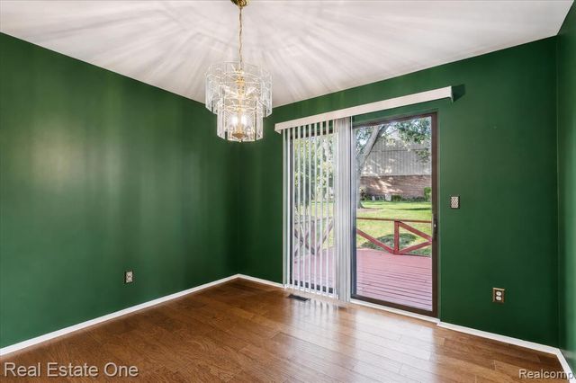 1918 Allenway Court 110, Rochester, MI 48309