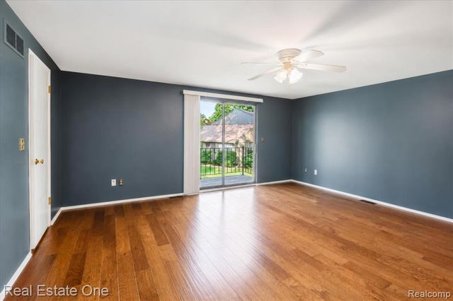1918 Allenway Court 110, Rochester, MI 48309