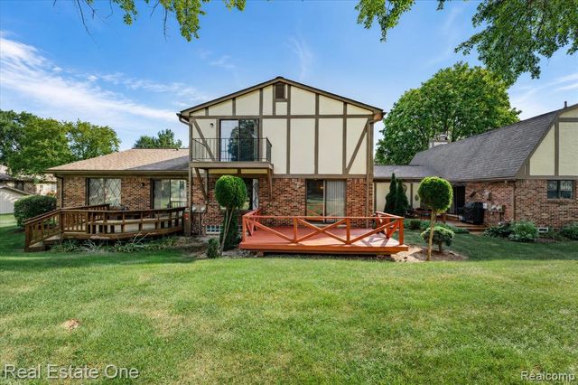 1918 Allenway Court 110, Rochester, MI 48309