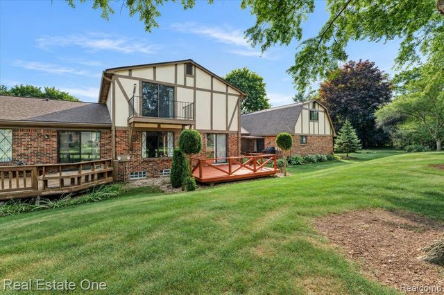 1918 Allenway Court 110, Rochester, MI 48309