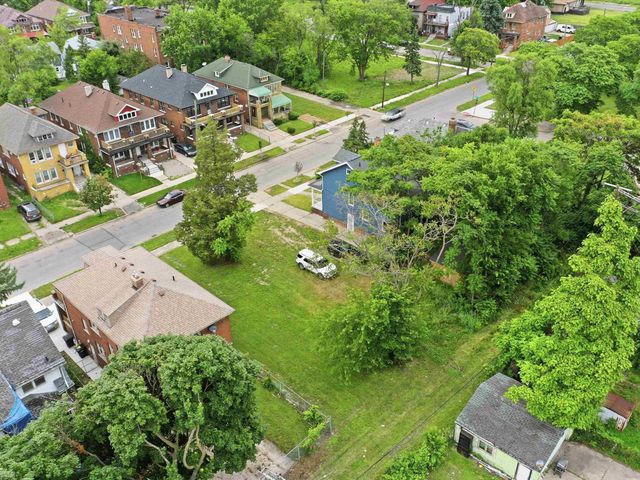 2311 Glendale Street, Detroit, MI 48238