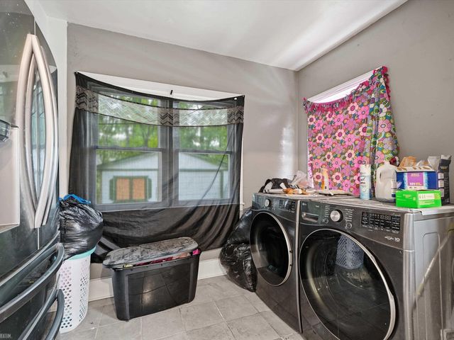 2311 Glendale Street, Detroit, MI 48238