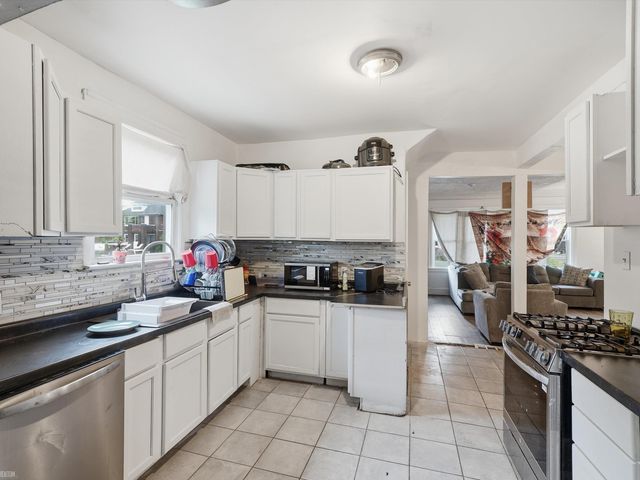 2311 Glendale Street, Detroit, MI 48238