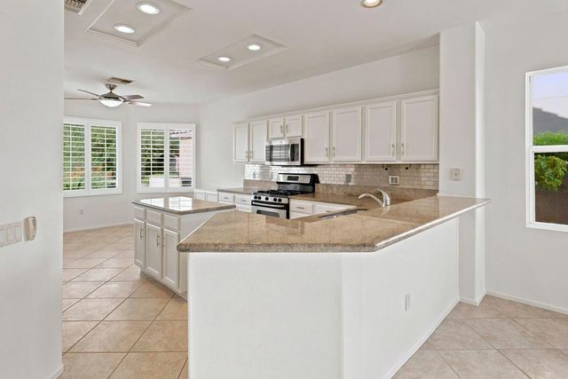 39455 Manorgate Road, Palm Desert, CA 92211