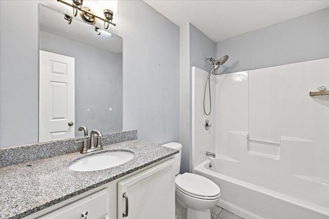 5 Ames Road, Brookline, NH 03033