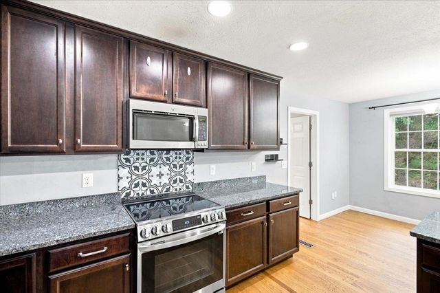5 Ames Road, Brookline, NH 03033