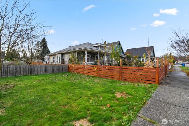 234 S Ferry Avenue, Monroe, WA 98272