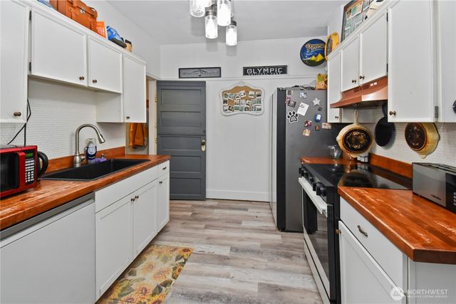 234 S Ferry Avenue, Monroe, WA 98272