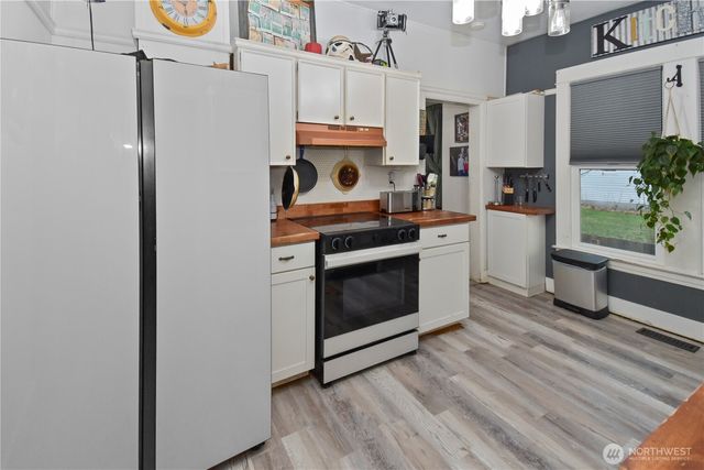 234 S Ferry Avenue, Monroe, WA 98272