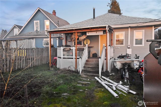 234 S Ferry Avenue, Monroe, WA 98272