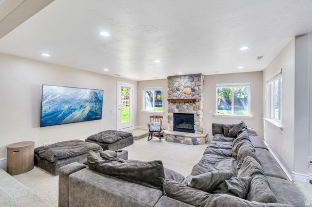 1190 E WINTERGREEN CT, Alpine, UT 84004