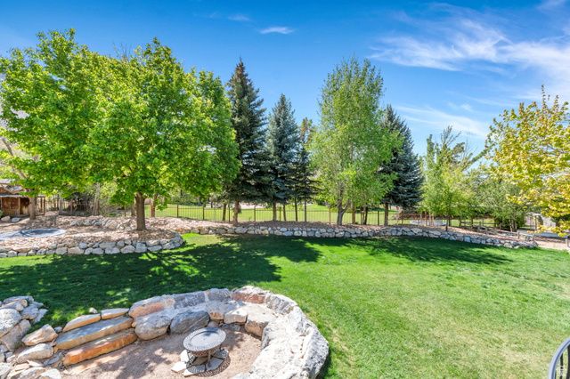 1190 E WINTERGREEN CT, Alpine, UT 84004