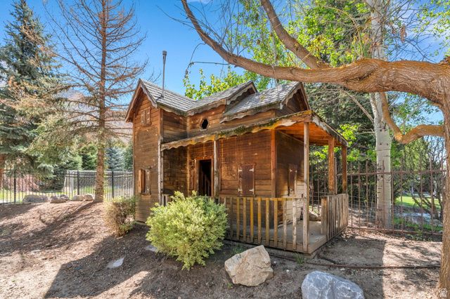1190 E WINTERGREEN CT, Alpine, UT 84004
