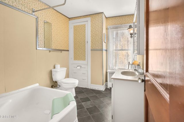 3 Columbus Street, Granville, NY 12832