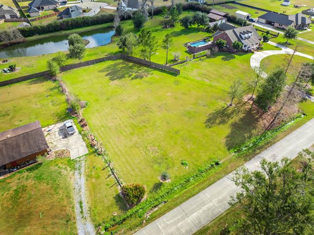 218 Bayou Bend Dr, Houma, LA 70364