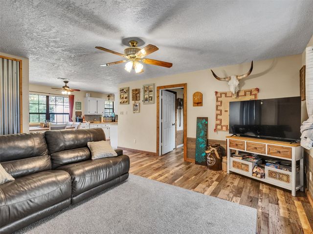 57 County Road 2296, Cleveland, TX 77327