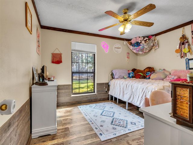 57 County Road 2296, Cleveland, TX 77327