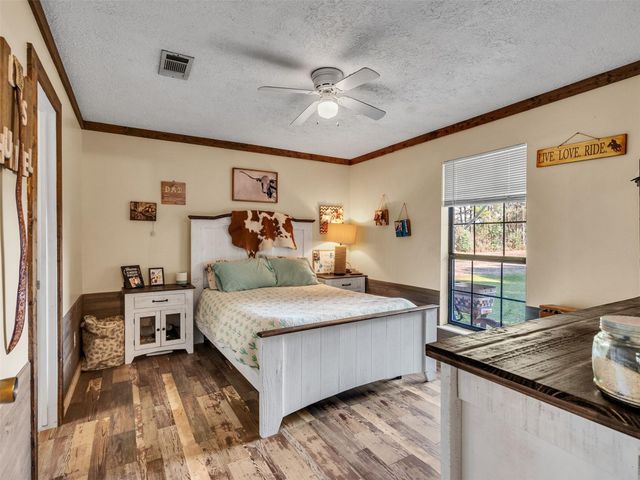 57 County Road 2296, Cleveland, TX 77327