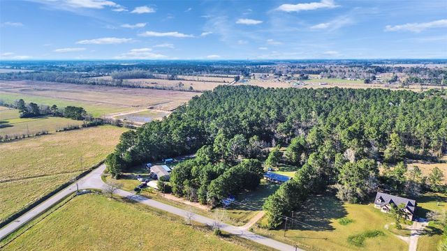 57 County Road 2296, Cleveland, TX 77327