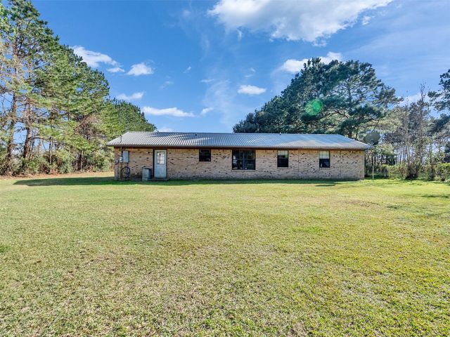 57 County Road 2296, Cleveland, TX 77327
