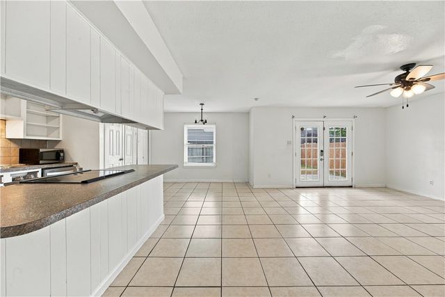 7426 Spitfire Drive, Corpus Christi, TX 78412