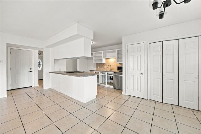 7426 Spitfire Drive, Corpus Christi, TX 78412