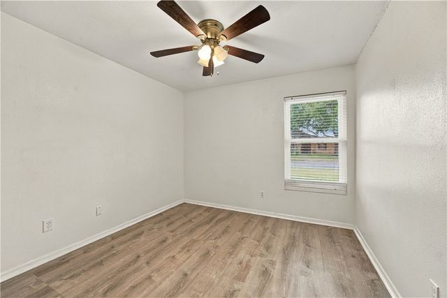 7426 Spitfire Drive, Corpus Christi, TX 78412