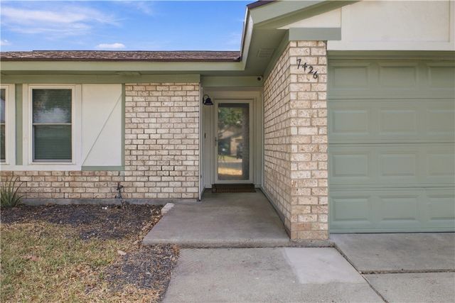 7426 Spitfire Drive, Corpus Christi, TX 78412