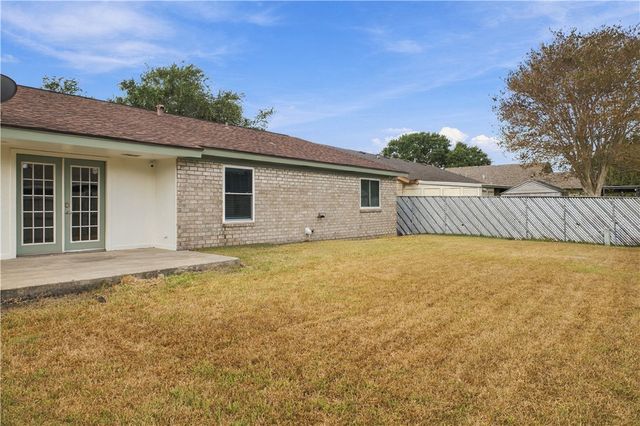 7426 Spitfire Drive, Corpus Christi, TX 78412